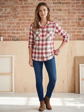 Reitmans Red and White Plaid Snap-Front Shirt